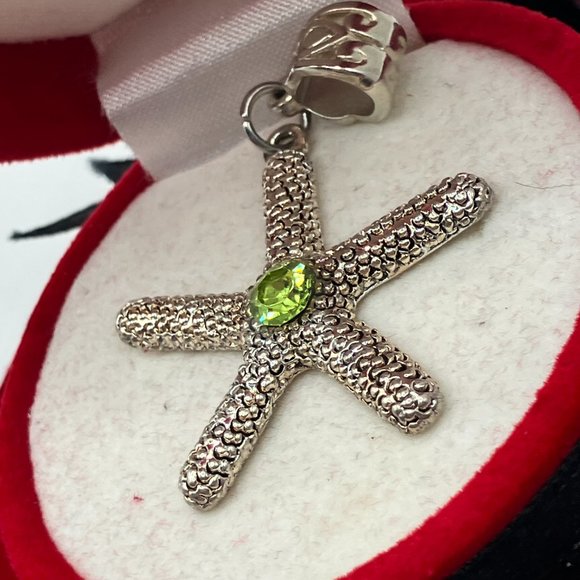 Inlaid Green Rhinestone Realistic Starfish Pendant! - Picture 3 of 8